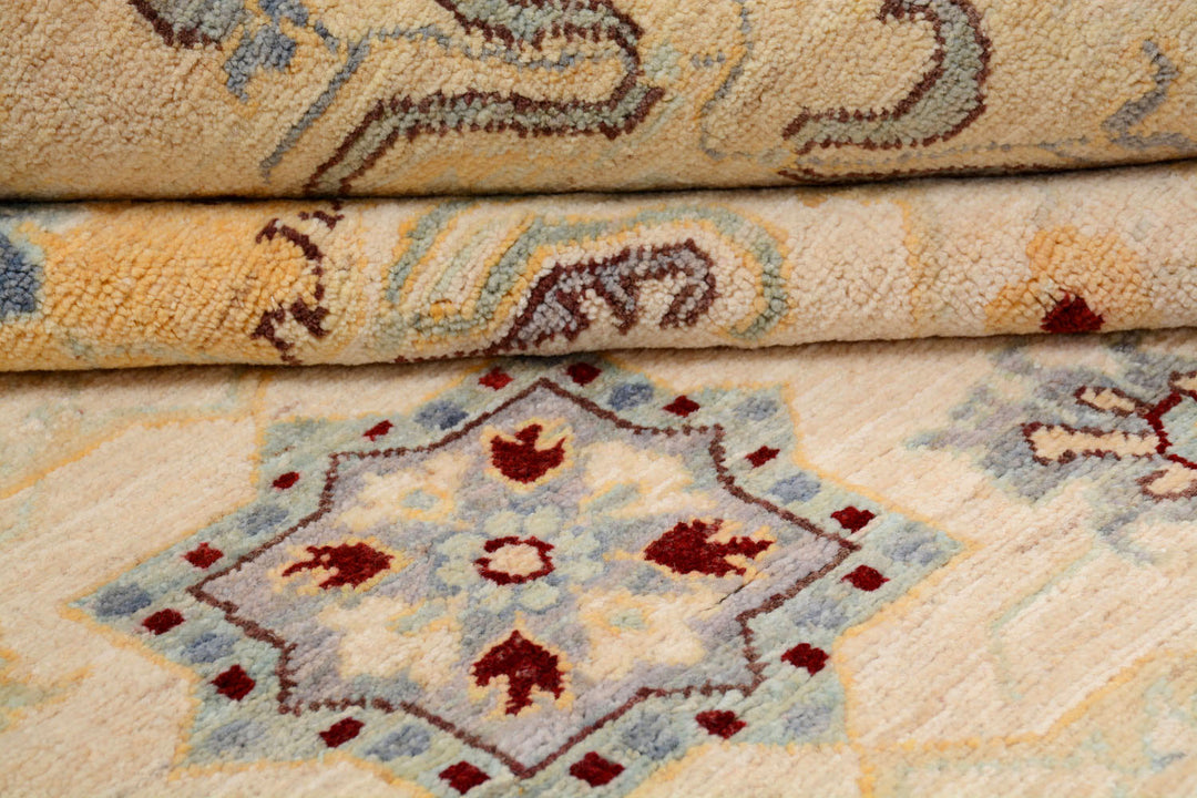 Blanched Almond Ziegler 8' 11 x 13' 4 - No. 71645