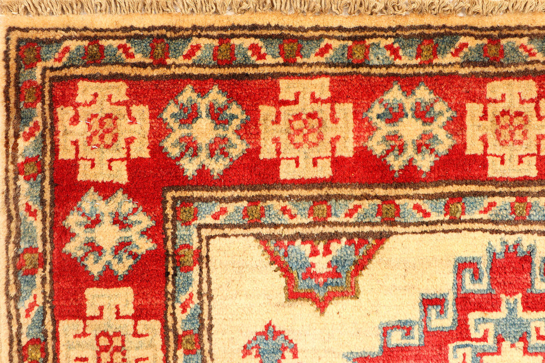 White Kazak Rug 2' 9" x 9' 11" Hand-Knotted detail