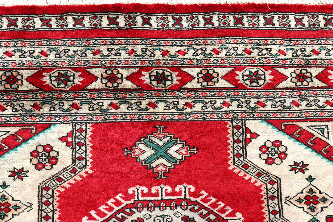 Red Caucasian 4'  8" x 7'  2" - No. QA77398