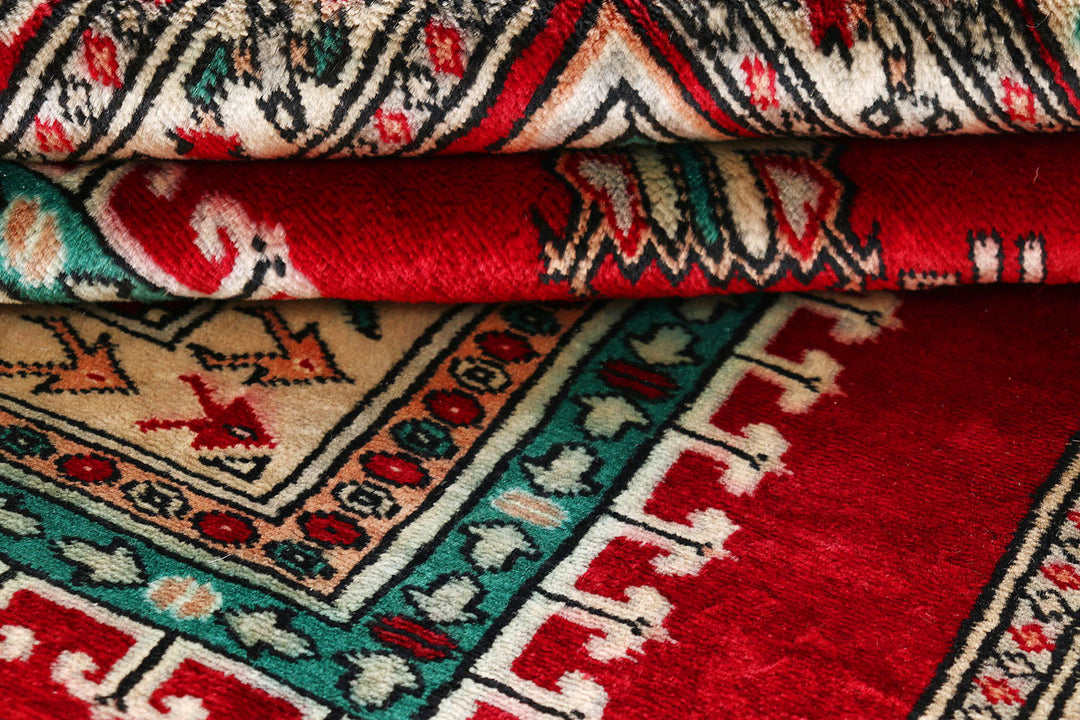 Red Caucasian 4'  8" x 7'  2" - No. QA77398