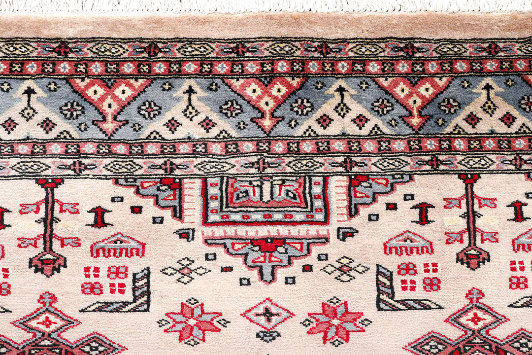 Bisque Caucasian 5'  3" x 7'  8" - No. QA91660