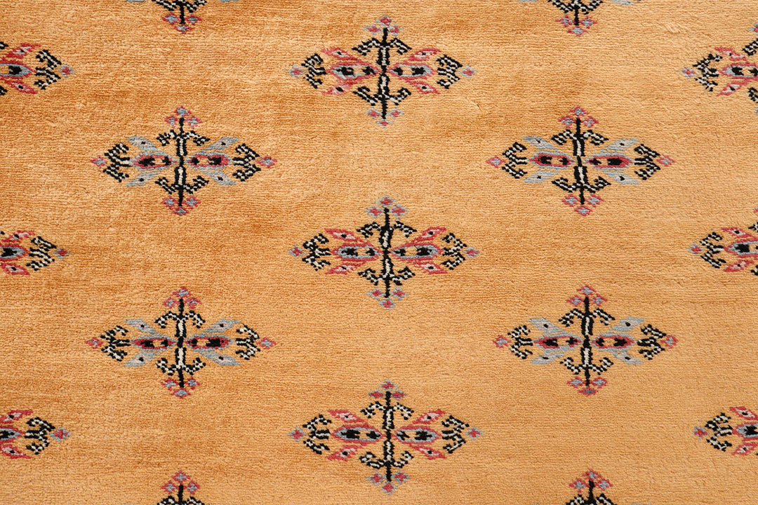 Sandy Brown Butterfly 5' 1 x 7' 8 - No. 72025