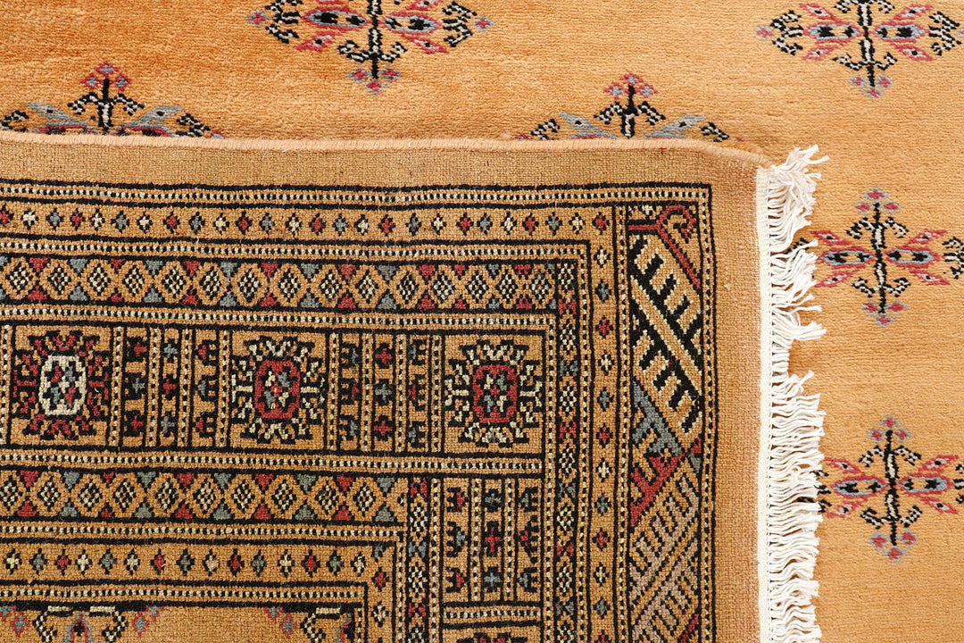 Sandy Brown Butterfly 5' 1 x 7' 8 - No. 72025