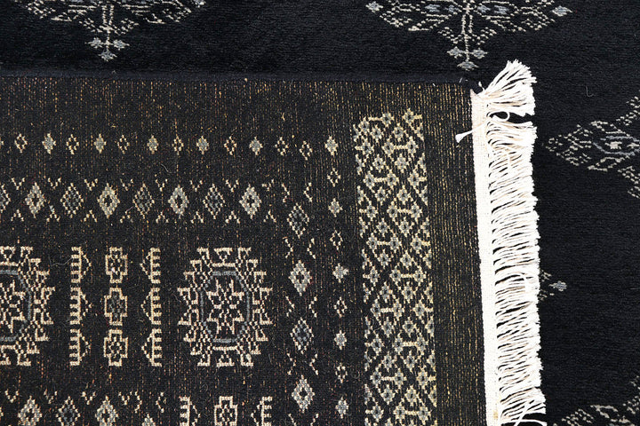 Black Butterfly 4' 1 x 6' 3 - No. 72030