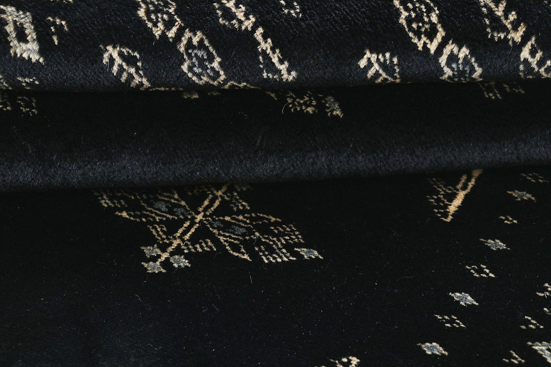 Black Butterfly 4'  1" x 6'  3" - No. QA89563