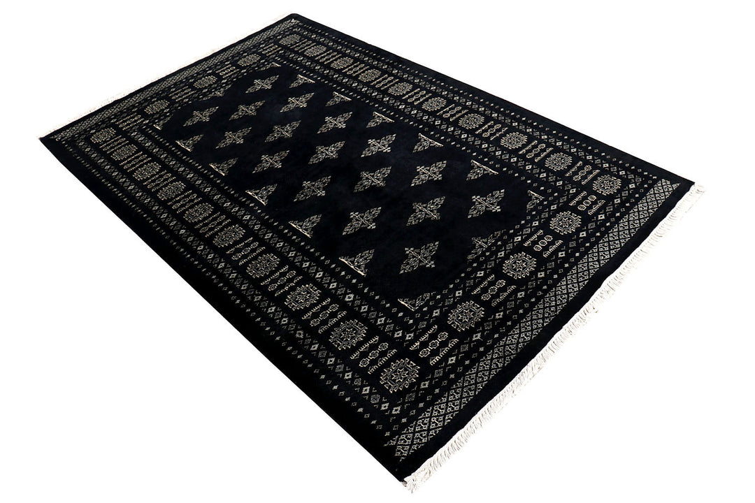 Black Butterfly 4' 1 x 6' 3 - No. 72035