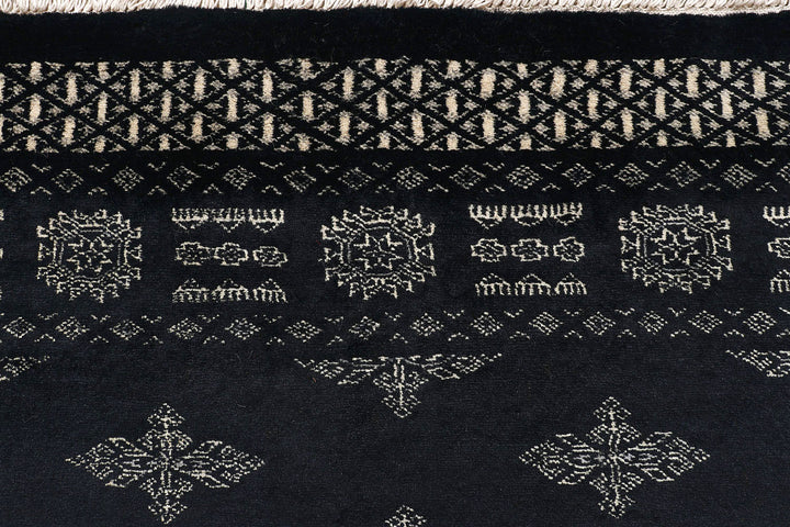 Black Butterfly 4' x 6' 9 - No. 72042