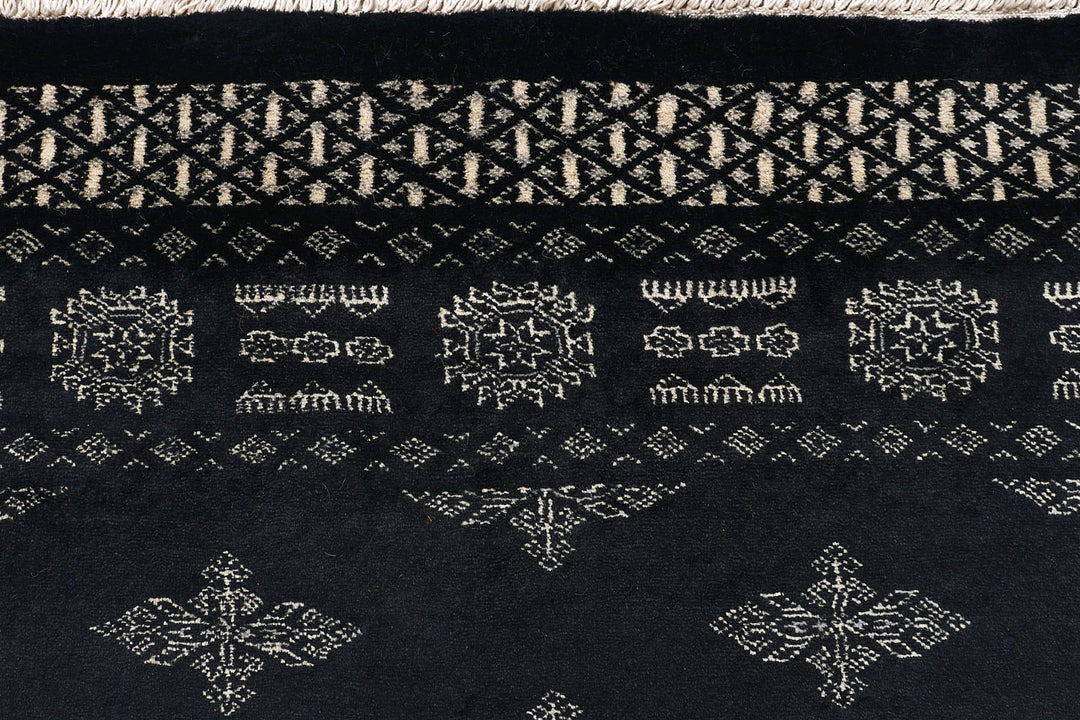 Black Butterfly 4'  x" 6'  9" - No. QA76619