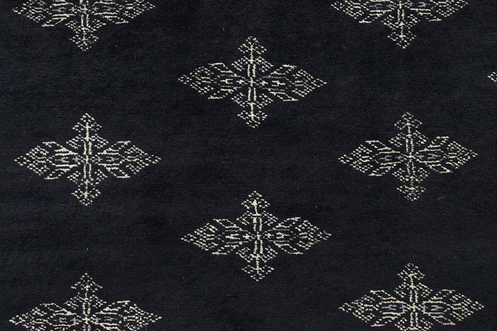 Black Butterfly 4'  x" 6'  9" - No. QA76619