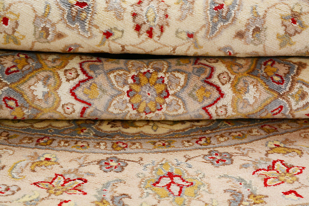 Navajo White Ardibil 5'  1" x 5'  1" - No. QA84794