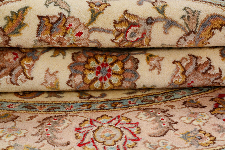 Blanched Almond Mahal 5'  1" x 5'  1" - No. QA38885