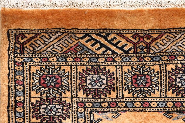 White Pakistani Butterfly Rug 2' 2" x 6' 3" Hand-Knotted detail