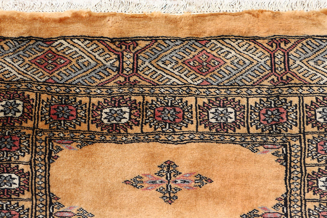 White Pakistani Butterfly Rug 2'8" x 9'5" Hand-Knotted view
