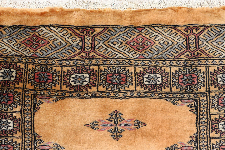 White Pakistani Butterfly Rug 2'8" x 9'5" Hand-Knotted view