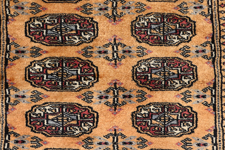 White Pakistani Bokhara Rug 2' 8 x 9' 5 Hand-Knotted close-up
