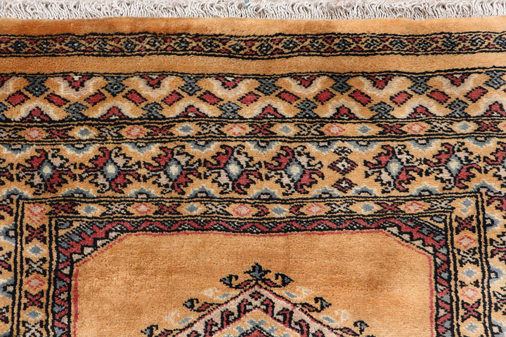 Navajo White Pakistani Jaldar Rug 2' 7" x 10' Hand-Knotted view