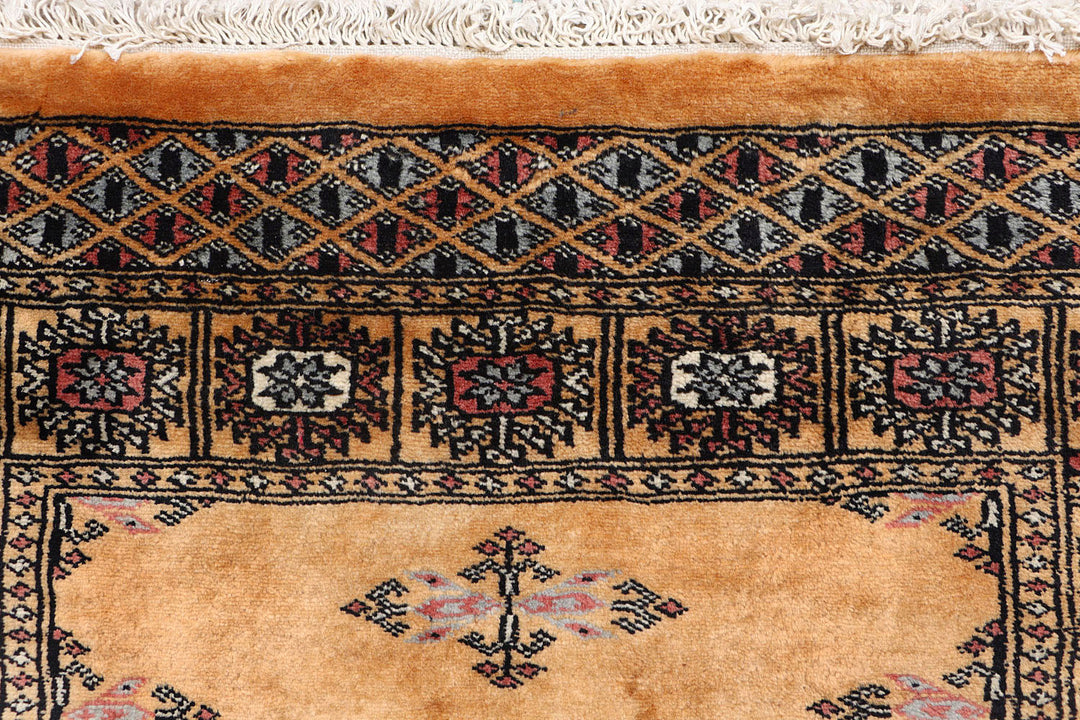 White Pakistani Butterfly Rug 2' 8" x 10' Hand-Knotted view