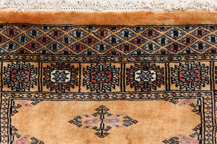 White Pakistani Butterfly Rug 2' 8" x 10' Hand-Knotted view