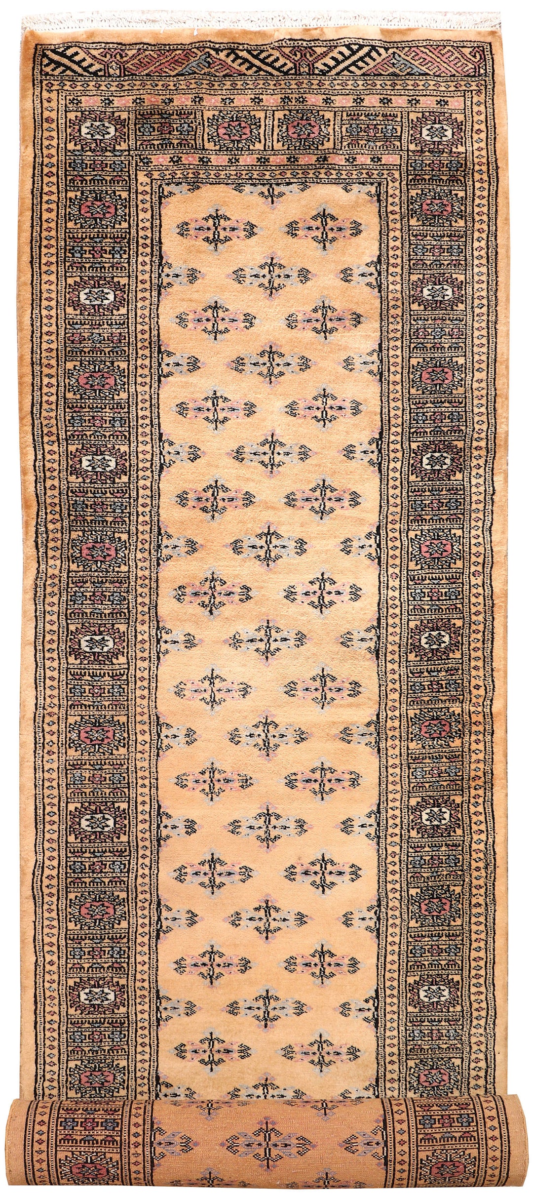 White Pakistani Butterfly Rug 2' 7 x 9' 10 Hand-Knotted