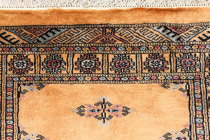 White Pakistani Butterfly Rug 2' 6 x 9' 11 Hand-Knotted view