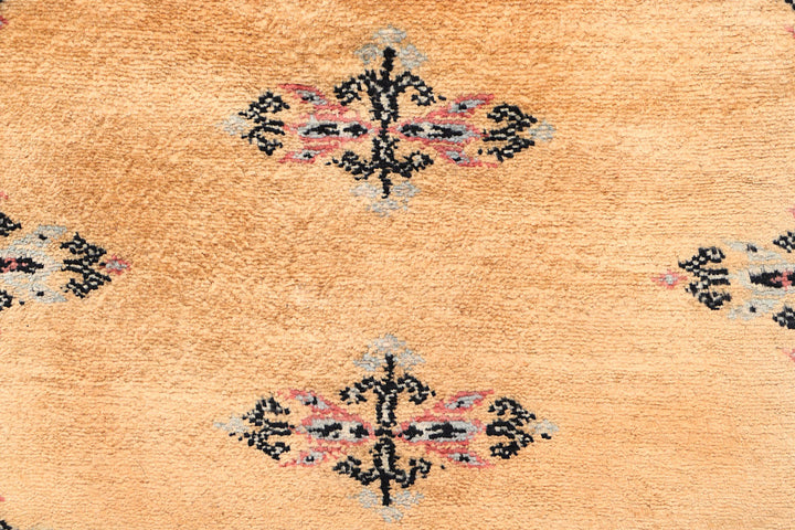 White Pakistani Butterfly Rug 2'7" x 10'4" Hand-Knotted close-up