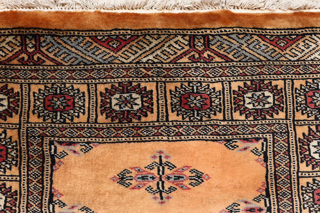 White Pakistani Butterfly Rug 2' 8" x 10' 3" Hand-Knotted view