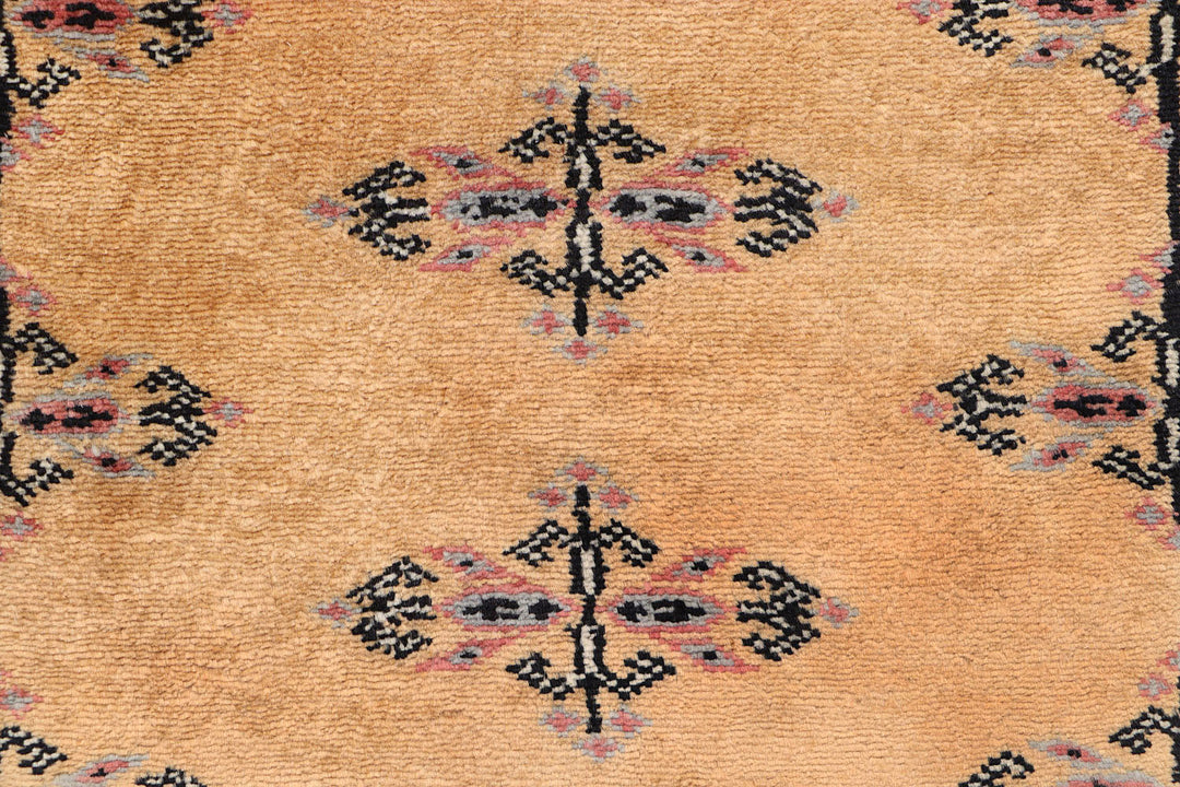 White Pakistani Butterfly Rug 2' 8" x 10' 3" Hand-Knotted close-up