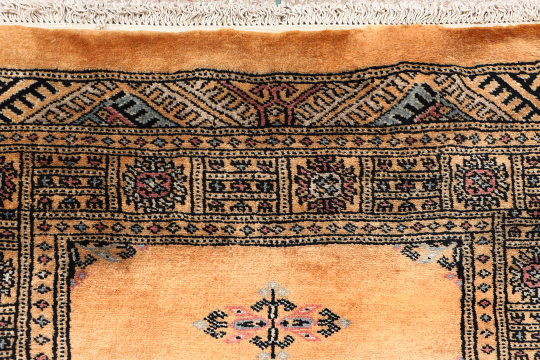 White Pakistani Butterfly Rug 2' 6" x 9' 7" Hand-Knotted view