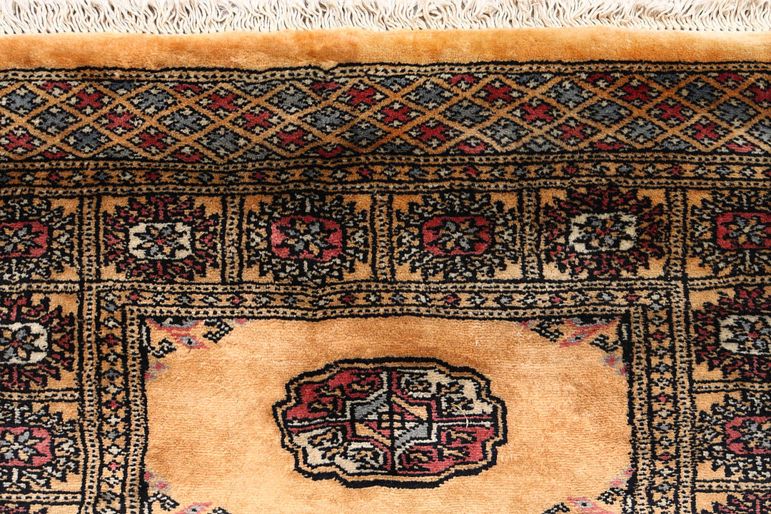 Sandy Brown Bokhara 2' 7 x 9' - No. 72616