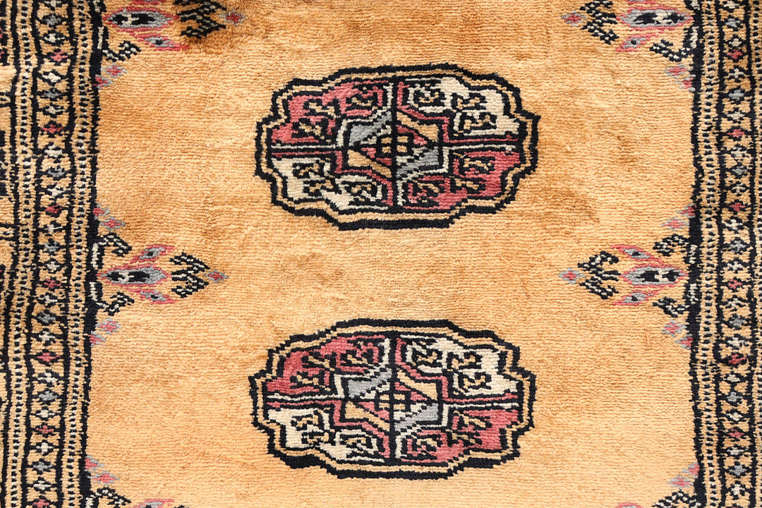 Sandy Brown Bokhara 2' 7 x 9' - No. 72616