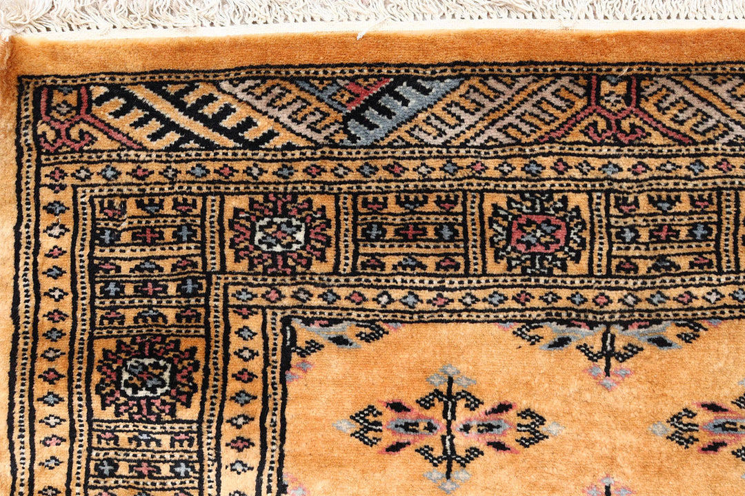 Peru Butterfly 2'  7" x 9'  2" - No. QA60742