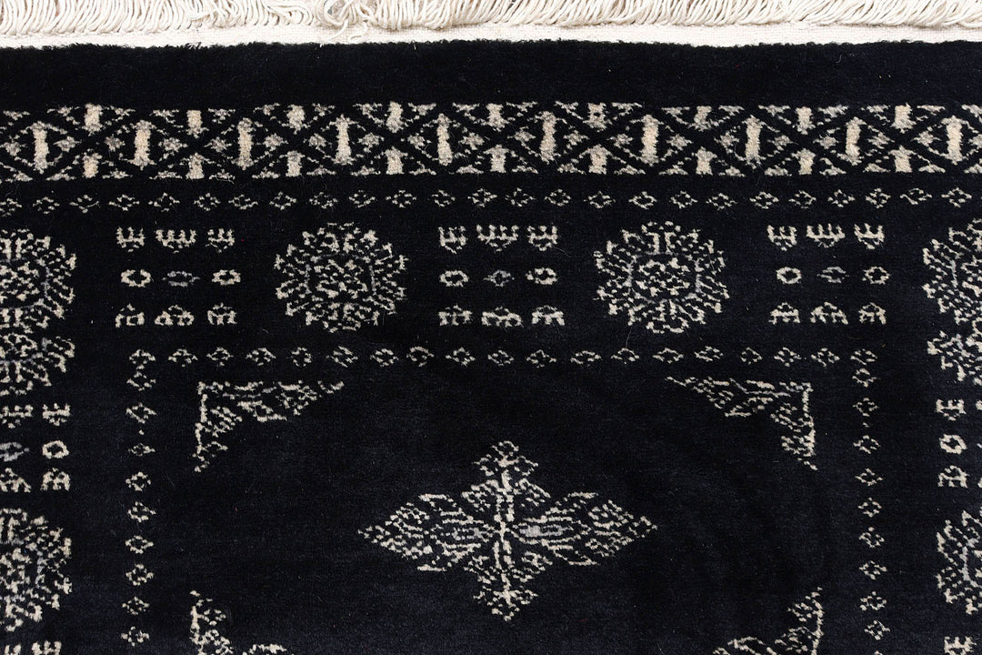 Black Butterfly 2' 7 x 12' 4 - No. 72644