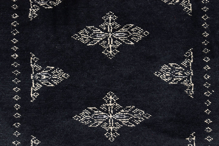 Black Butterfly 2' 7 x 12' 4 - No. 72644