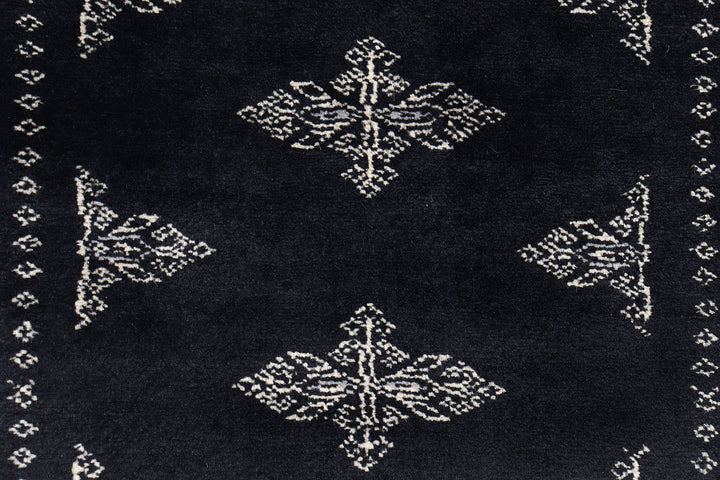 Black Butterfly 2' 7 x 14' 2 - No. 72646