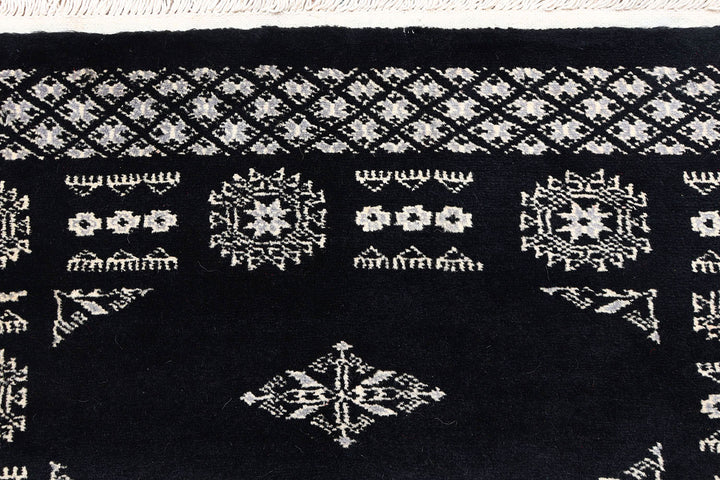 Black Butterfly 2' 7 x 20' 9 - No. 72649