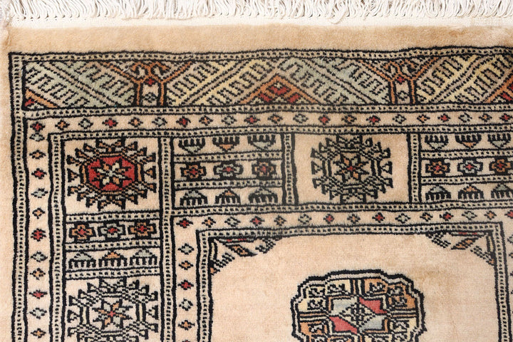 Bisque Bokhara 2' 7 x 10' 6 - No. 72661