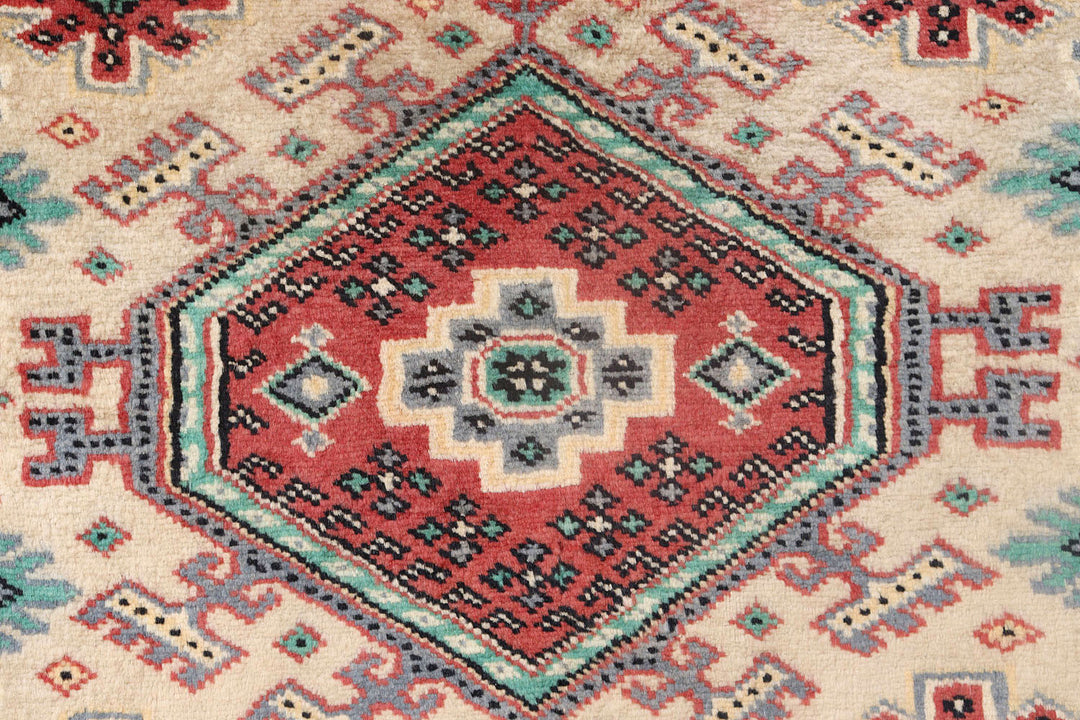 Bisque Caucasian 2'  7" x 9'  7" - No. QA35528