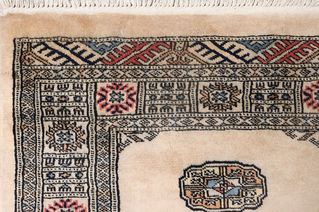 Bisque Bokhara 2' 7 x 10' 4 - No. 72706