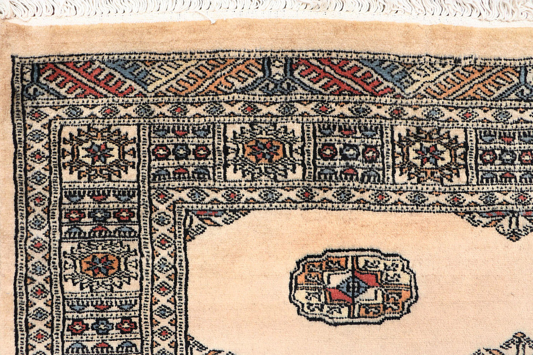 Bisque Bokhara 4' 1 x 5' 6 - No. 72761