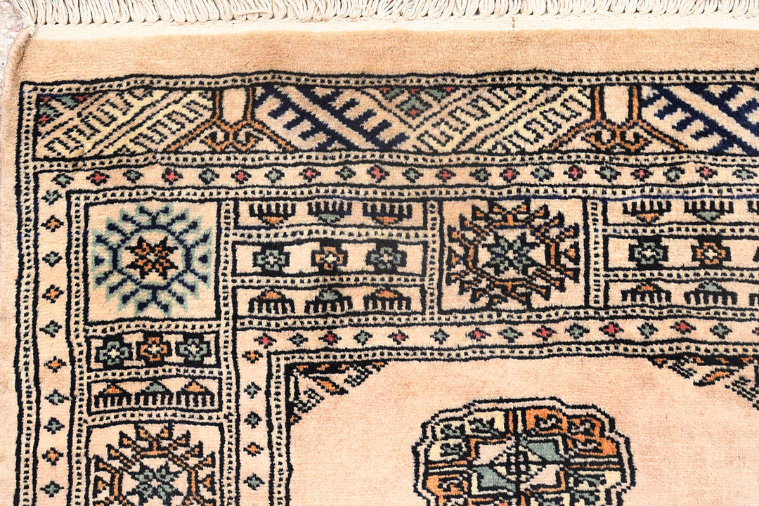 Bisque Bokhara 2' 6 x 10' 3 - No. 72802