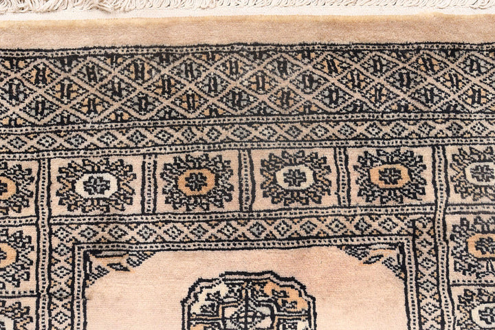 Bisque Bokhara 2' 7 x 9' 5 - No. 72805