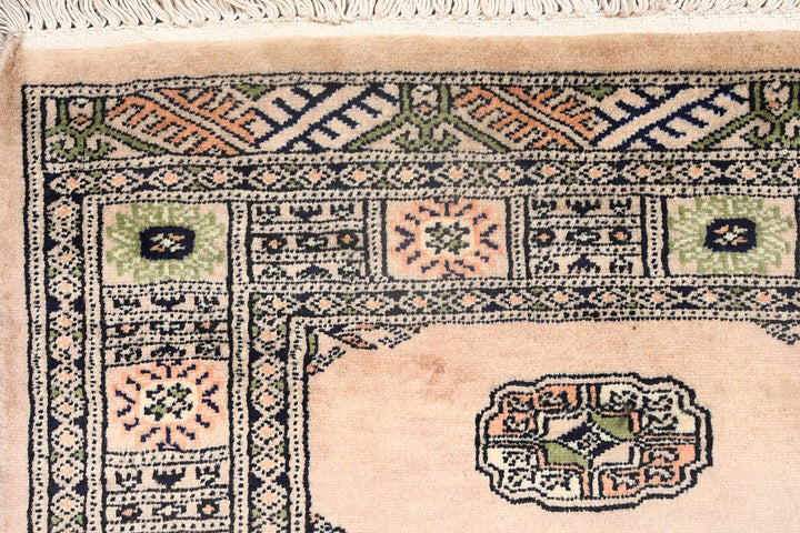 Bisque Bokhara 2' 7 x 10' 3 - No. 72807