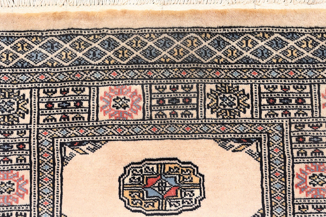 Bisque Bokhara 2' 6 x 10' 4 - No. 72809