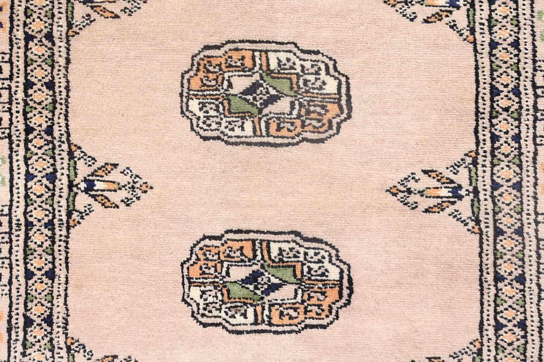 Bisque Bokhara 2' 6 x 10' 5 - No. 72810