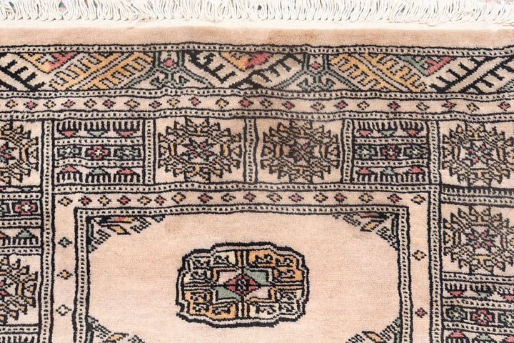 Bisque Bokhara 2' 6 x 10' - No. 72811