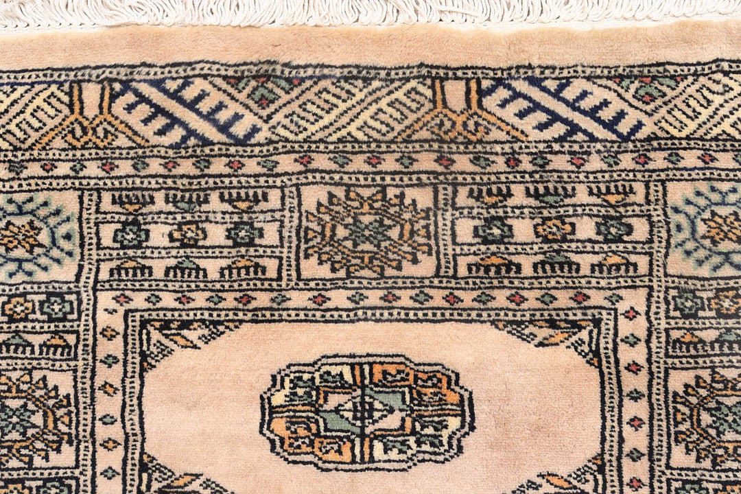 Bisque Bokhara 2' 6 x 9' 5 - No. 72814