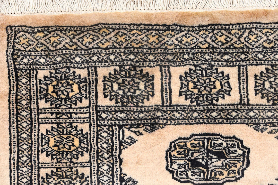 Bisque Bokhara 2' 6 x 10' 1 - No. 72817