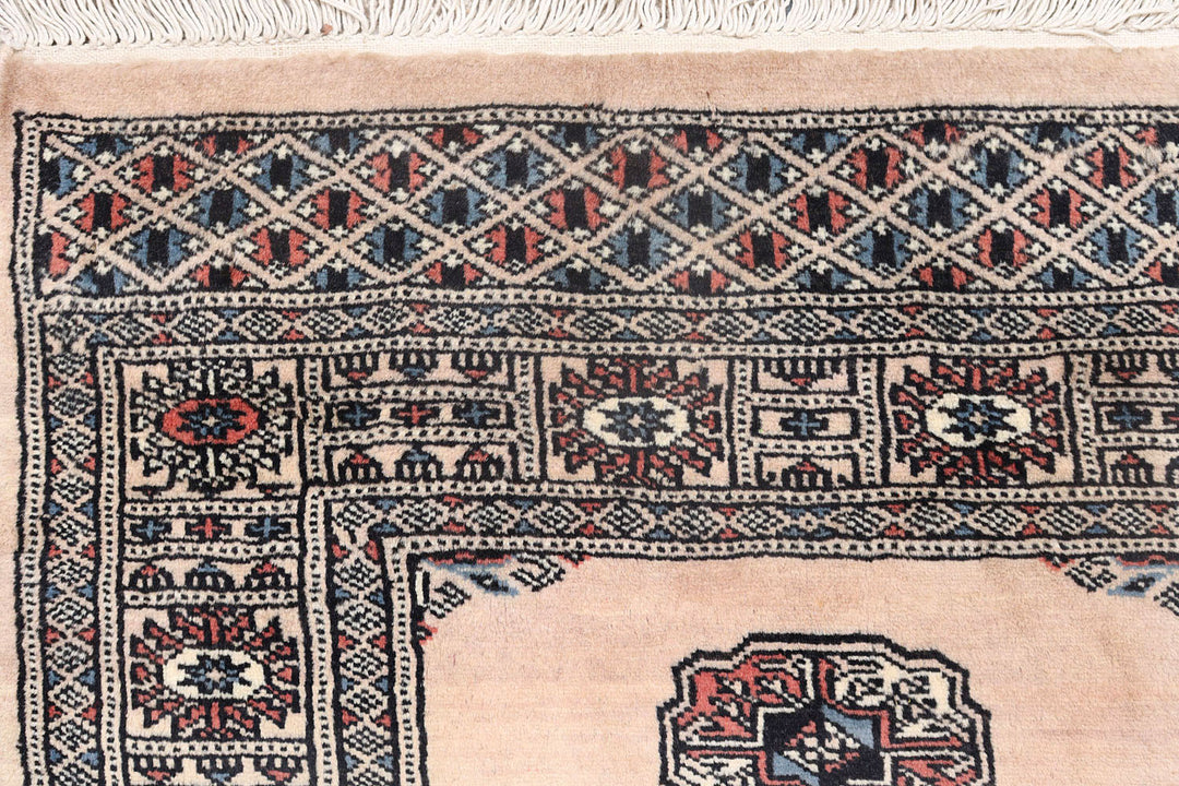 Bisque Bokhara 2' 6 x 10' - No. 72822