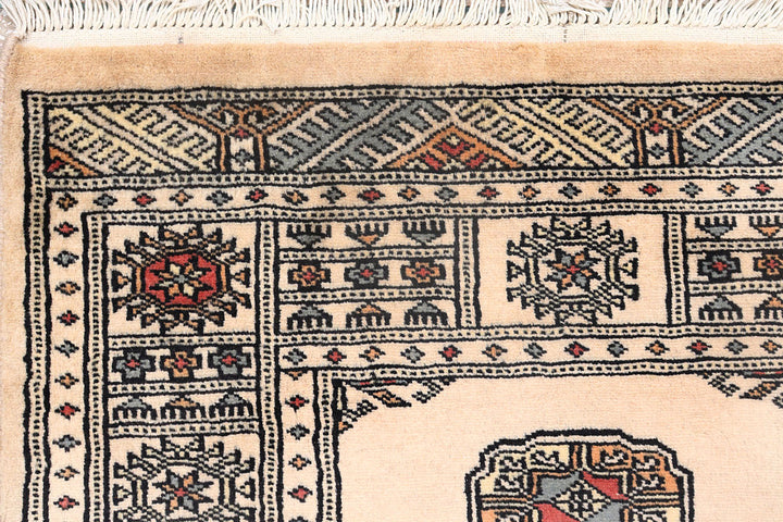 Bisque Bokhara 2' 7 x 10' 4 - No. 72824