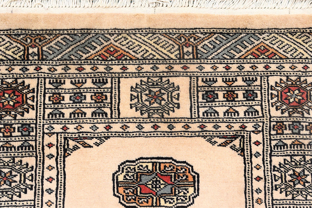 Bisque Bokhara 2' 7 x 10' 4 - No. 72824